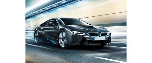 BMW i8 Front Cross Side View