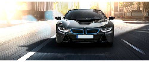 Full Front View of i8
