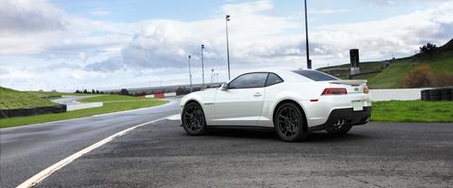 Rear Cross Side View of Chevrolet Camaro ZL1