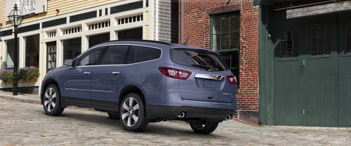 Rear Cross Side View of Chevrolet Traverse
