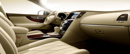QX70 Front Seats
