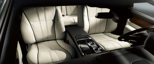 XJ Luxury SWB Front Seats