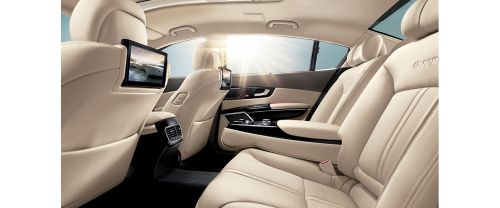 KIA Quoris Rear Seats