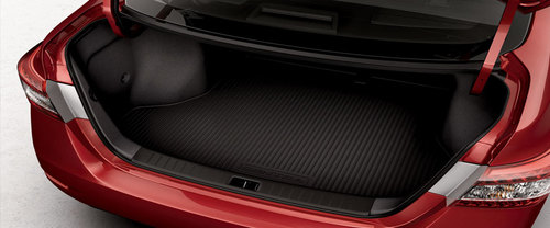 Sentra Trunk Open