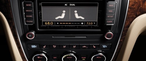 Front AC Controls of Volkswagen Passat