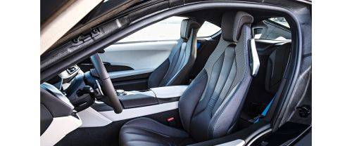 i8 Front Seats
